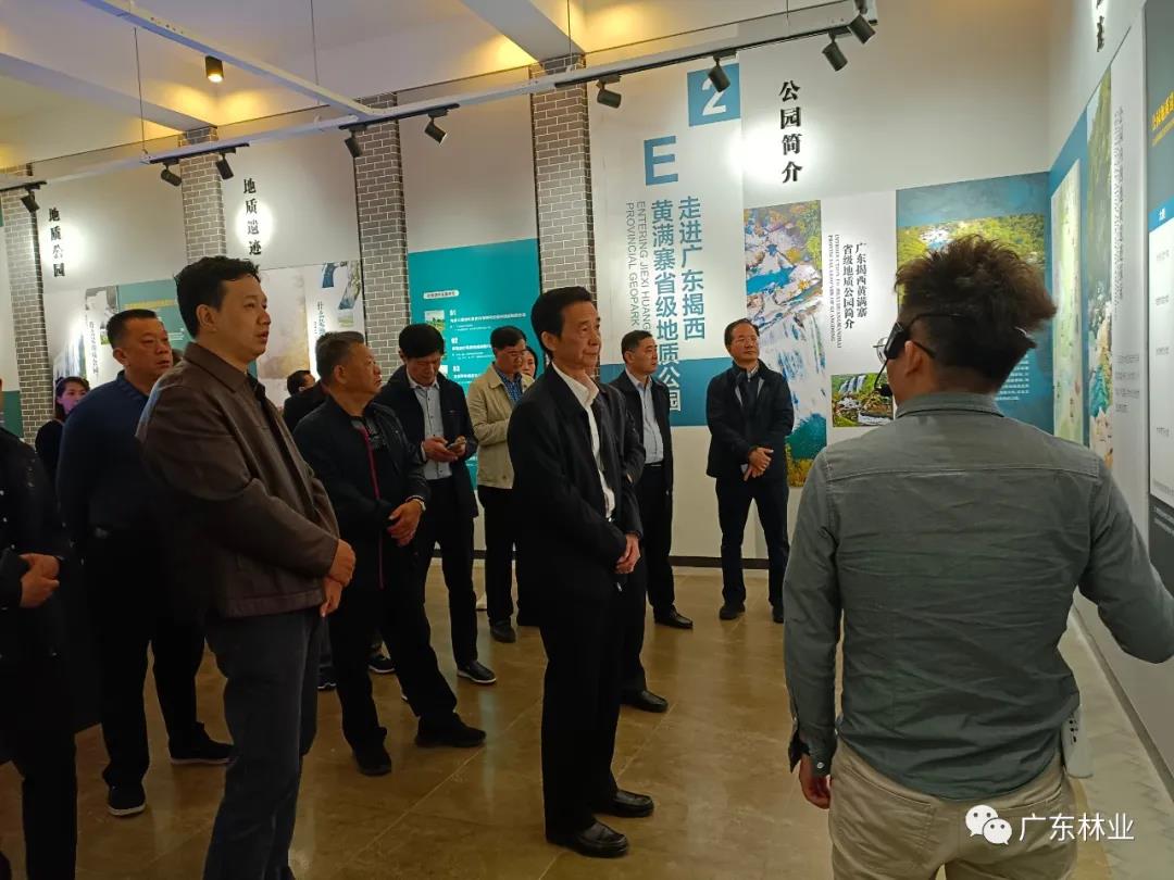 ae6ed12a321eede958a83ce801b76951.jpg 003.jpg