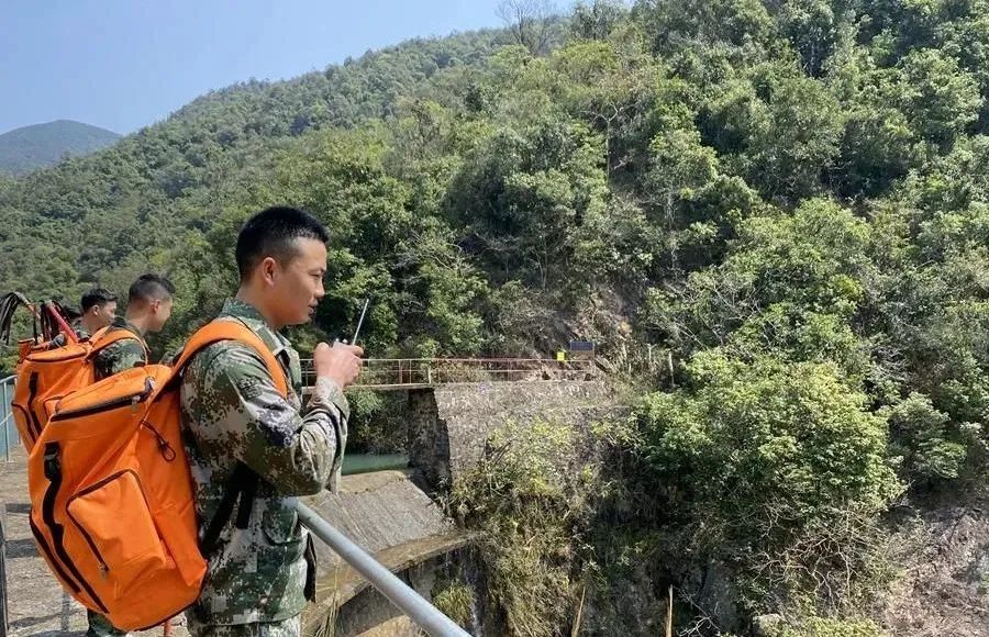 51a4207a8405690055c2504ca14fe5f3.jpg 003.jpg